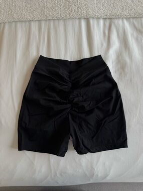 v back shorts